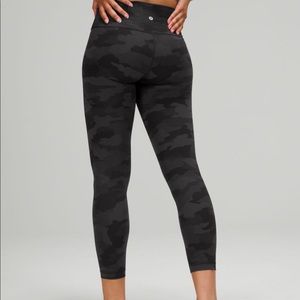 Lululemon Wunder Under Crops Camo